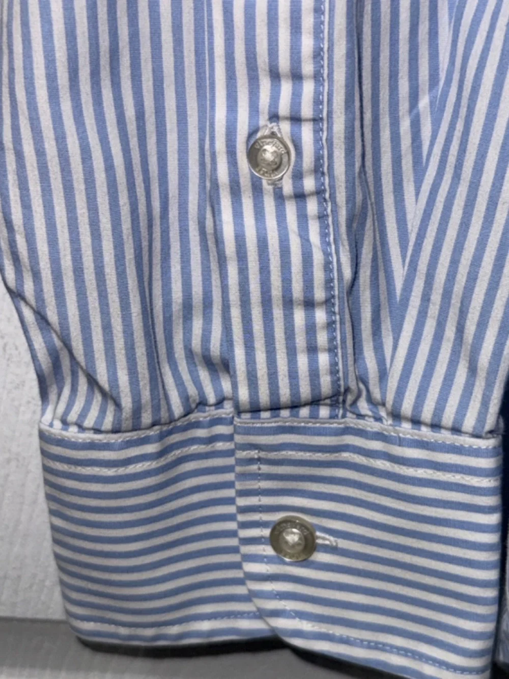 Vineyard Vines Light Blue Pinstripe Long Sleeve Whale Shirt - MEDIUM